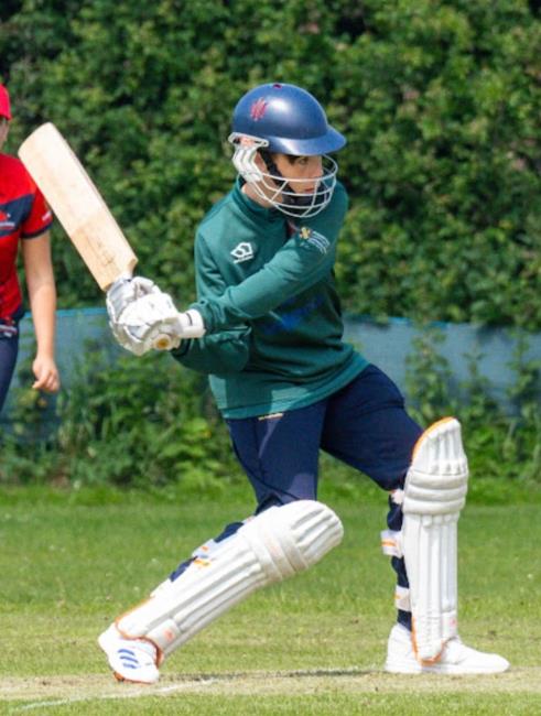 Charlie Holder batting